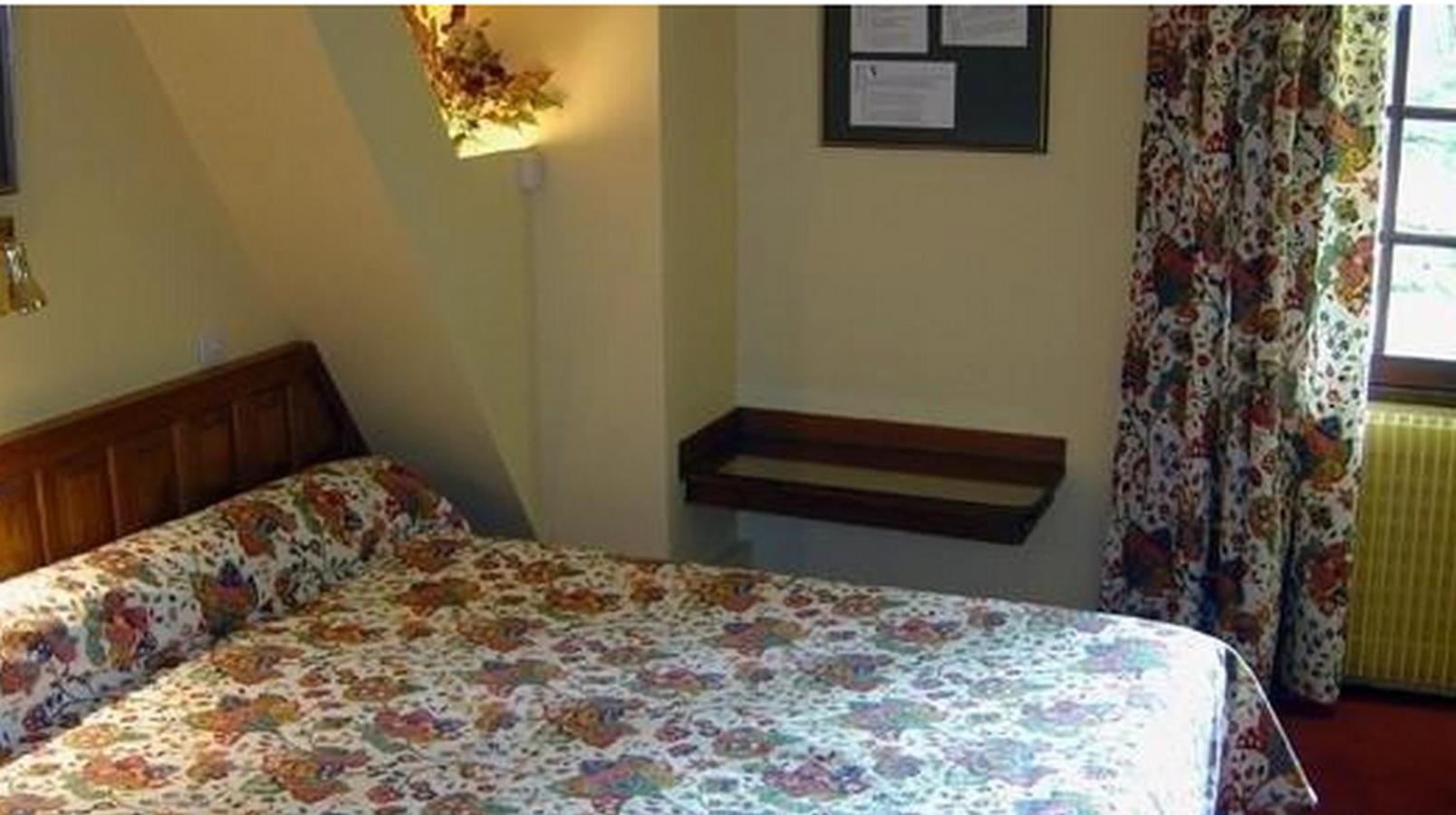 Le Ratelier Hotel Montaigut-sur-Save Bagian luar foto